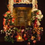 1-Altar-virgen-entrada-sagrada-de-una-iglesia